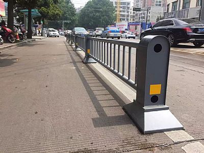 機(jī)非護(hù)欄